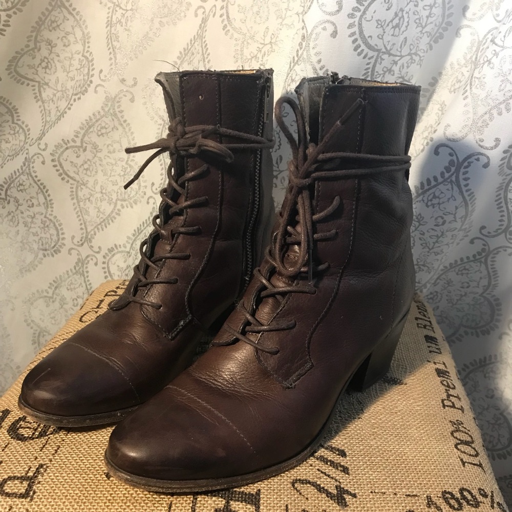 Frye lace up Courtney boots